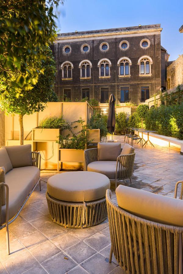 Bastio Private Suites คาตาเนีย ภายนอก รูปภาพ
